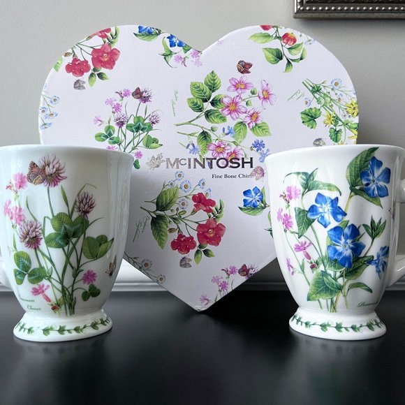 McIntosh Fine Bone China Garden Meadow 2pc Mug Set in Heart Shaped Gift Box NEW - Picture 2 of 7